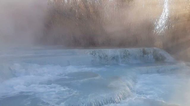 Cascate del Mulino Saturnia/Cascate del Gorello Saturnia смотреть онлайн