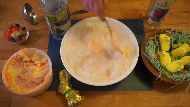 How to make Adirondack Winery Strawberry Citrus Easter Punch смотреть онлайн