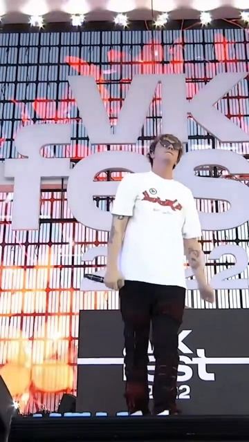 @_mayot_ на VK FEST. Уже скучаем по лету 🥹 смотреть онлайн
