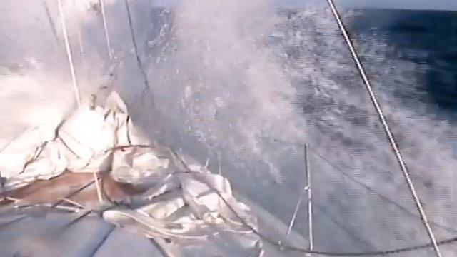 Sailing Offshore in Class 40 Solo смотреть онлайн