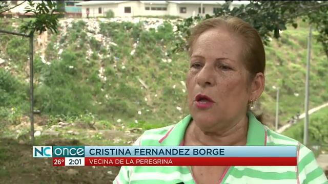 Camiones cobran por lanzar basura en el sector de La Peregrina смотреть онлайн