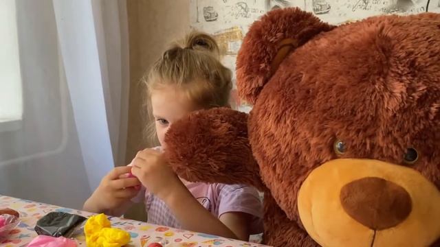 Изучаем цвета с Машей и Медведь!!! смотреть онлайн