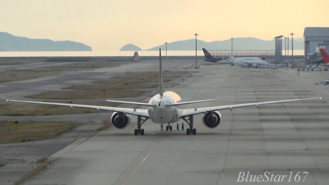 [Hello Kitty Sanrio Family Hand in Hand] EVA Airways Boeing 777-300ER (B-16703) takeoff from KIX смотреть онлайн