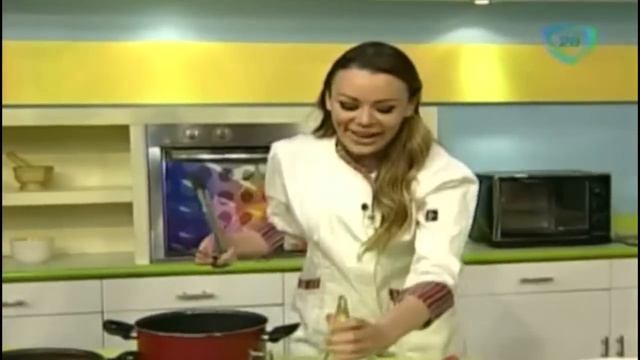 ¿Cómo hacer flautas de mole? / Enchiladas de mole смотреть онлайн
