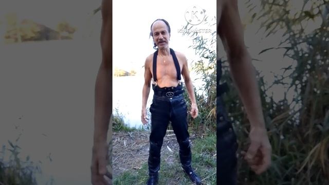Мар'янка Борисенко - оператор на зйомках в Покрова - інструкцій свого батька, актора та моржа (2022 смотреть онлайн