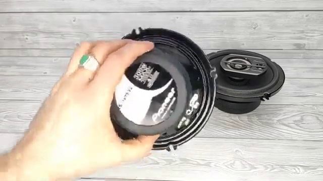 Динамики Pioneer TS 1675 V2 300W смотреть онлайн