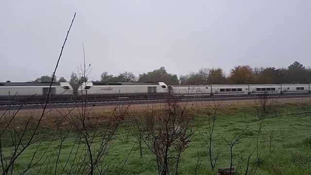 334 + 334 + talgo 6B1 llegando a Montijo смотреть онлайн