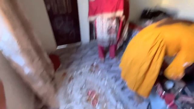 AMI OR MERA LOOK||LIVE KISS KIA||SANSO MOM OR SHAHRUKH KI LARAE HOGAE||@Rubina__Ayub__vlog смотреть онлайн