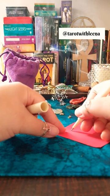 #short #shorts #shortvideo #shortsvideo #runes #rune #tarotwithleena #leena смотреть онлайн