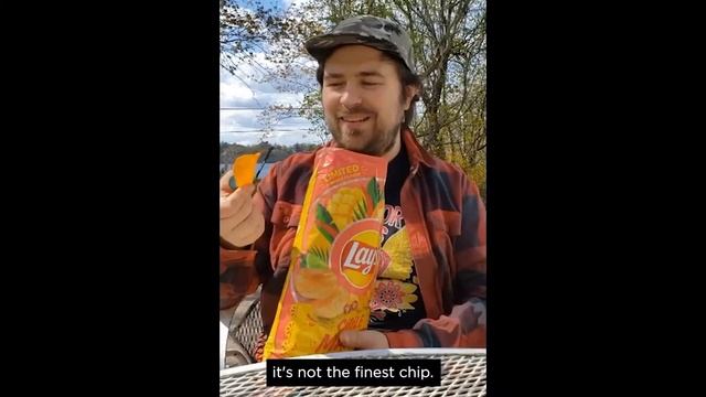 🇺🇸 Guest Review Tuesday Bobby w/Lay’s Mango Chili potato chips on In The Chips with Barry смотреть онлайн