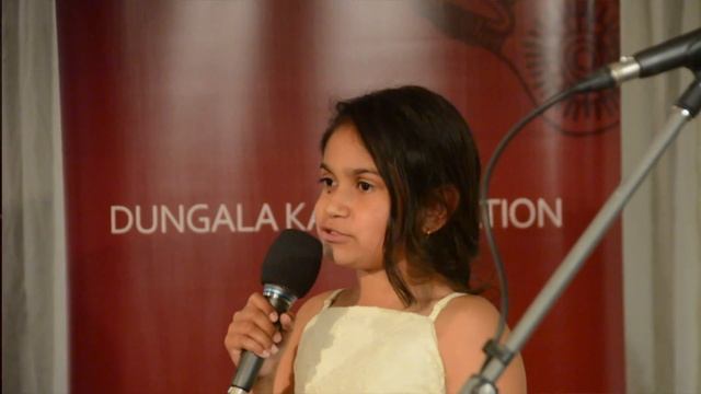 Lilly & Lou sing Ngarra Burra Ferra смотреть онлайн