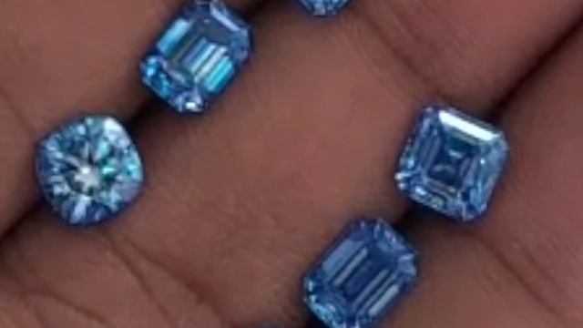 BLUE MOISSANITE CERTIFICATE GRA size 1 crt,cushion,emerald,Asscher cutting harga 300rb plus certi смотреть онлайн