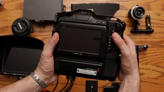 Blackmagic Pocket Cinema Camera 6K Pro SMALL RIG CAGE смотреть онлайн