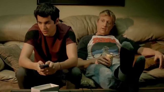 COBRA KAI - Johnny Marcando Encontros (HD) Dublado 2° Temp #240 смотреть онлайн