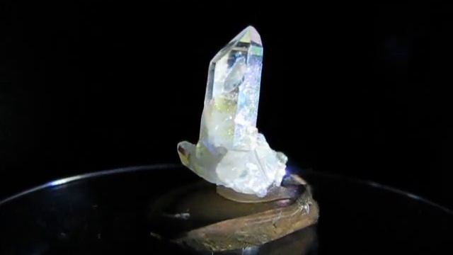 Angel Aura Quartz Crystal Minerals Collecting Presentation Kryształ Górski смотреть онлайн