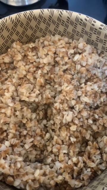 Лучший подарок на ДР в Бразилии. Это гречка!🤣 #бразилия #южнаяамерика #жизньзаграницей смотреть онлайн