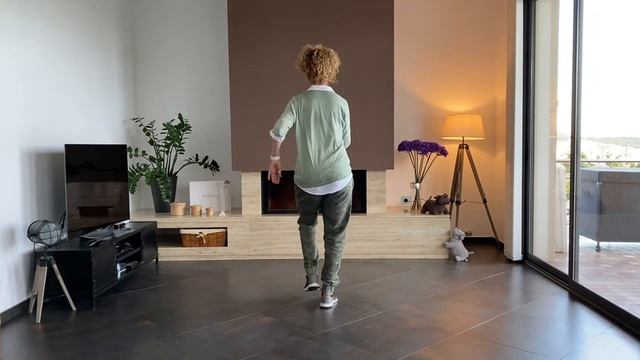 MAMBO Nº5 - Ball En Línia (Line Dance)