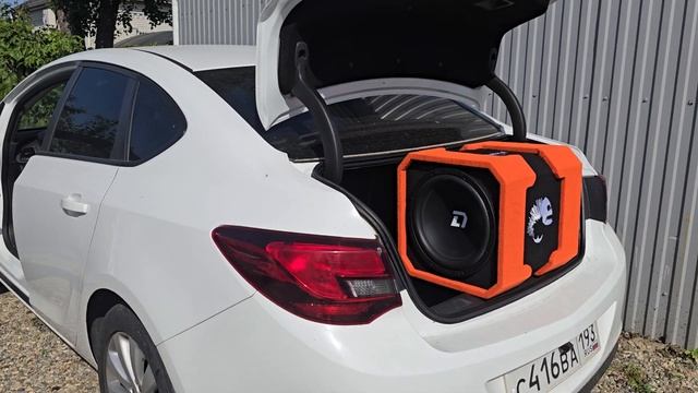 Активный сабуфер Piranha 12A Twin