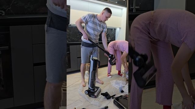 Распаковка моющего пылесоса Dreame H14 Dual смотреть онлайн