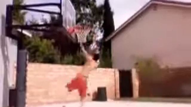 Basketball Dunking Funny Fail xD смотреть онлайн