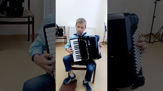 Тарасов Георгий, младшая возрастная группа (6 лет), ДШИ №19 смотреть онлайн