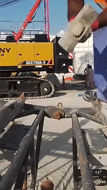 How Strongman Hammer Hold Dismantle a Sennebogen Crawler Crane - BOOM! @jerUghanAworkshoP #shortsvi смотреть онлайн