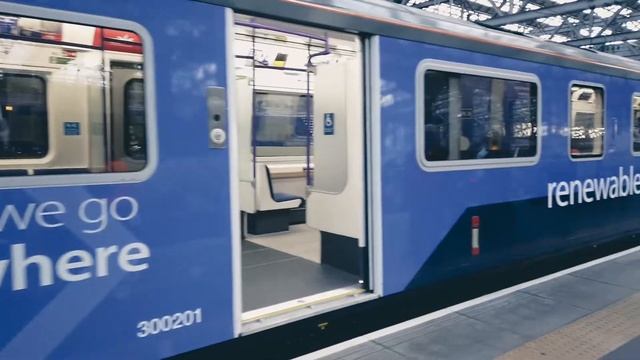 Vivarail Class 230001 3-car Battery EMU @COP26 Glasgow central station 9 Nov 2021 смотреть онлайн