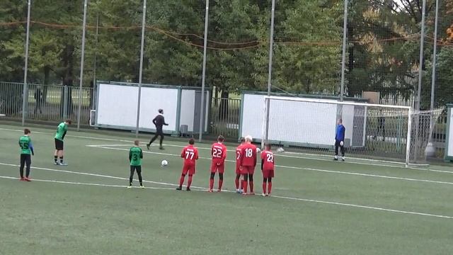 25.09.2022. Соколов А. отбивает пенальти в игре со Сменой-Юниор. смотреть онлайн