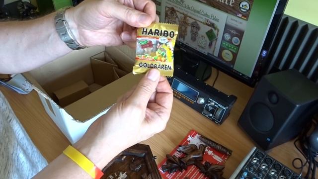 Anton Schneider 12 inch Cuckoo Clock - UNBOXING WITH MUSIC смотреть онлайн