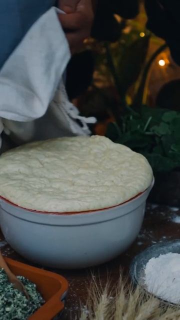 Pogaca- Buns with spinach and cheese filling смотреть онлайн