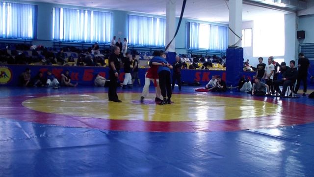 Первенство ЮФО по борьбе на поясах среди юниоров и юниорок 18-20 лет 21-23.02.2025 г. Алушта-8а смотреть онлайн