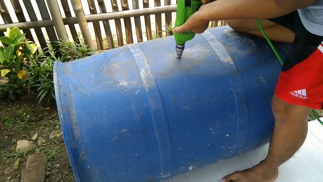 Cara membuat kolam ikan air tawar dari drum/tong bekas смотреть онлайн
