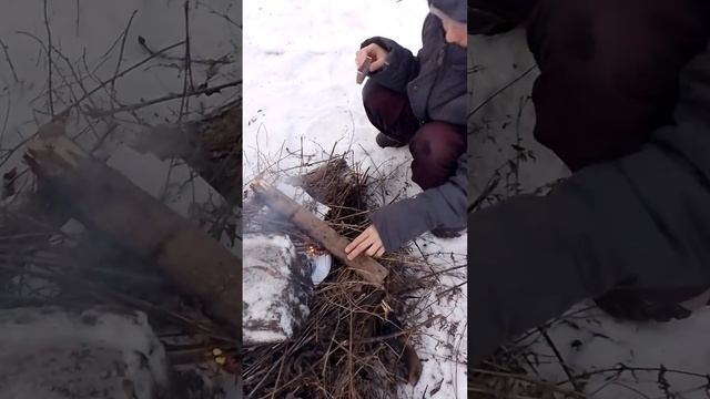 разжигаем 🔥 во дворе #villagelifestyle #video #многодетнаясемья #fire смотреть онлайн