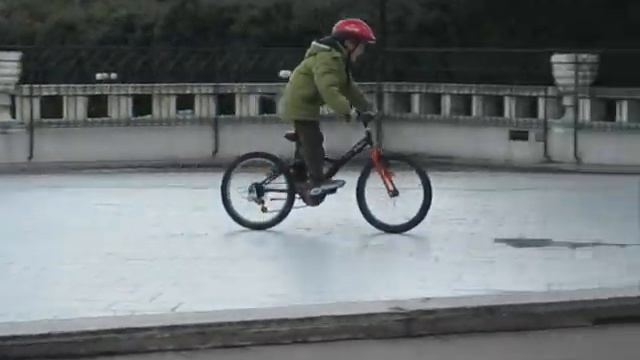 Jako in bici junior. смотреть онлайн