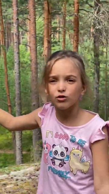 Олеся Светлячок рассказывает, как лечить ожеги и порезы #ОлесяСветлячок #полезныесоветы #shorts смотреть онлайн