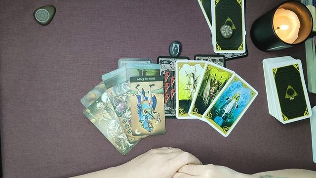 Как вас видят окружающие? Таро онлайн, 3 варианта смотреть онлайн