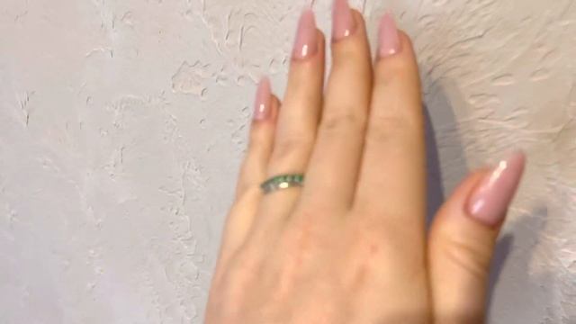 Золотое кольцо с природными изумрудами смотреть онлайн