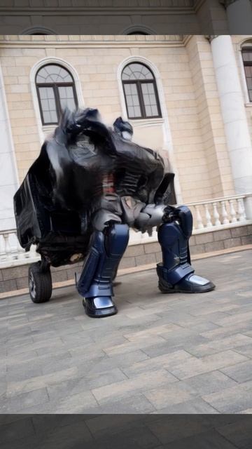 Мальчики вырастают, а игрушки остаются🚘 С 23 февраля, дорогие мужчины! смотреть онлайн