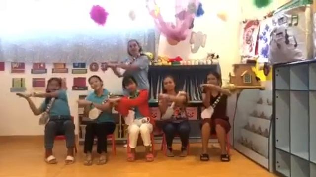 PANDA CLASS - VIDEO 2 - 24-3-20 - YAY! IT'S CIRCLE TIME