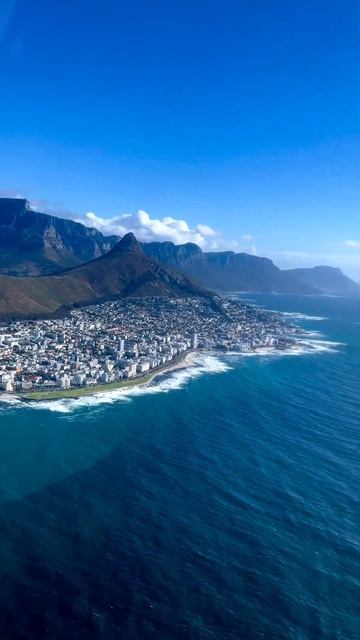 На вертолёте над Кейптауном #юар #африка #кейптаун #турыафрика #авторскиетуры #путешествия #гидюар смотреть онлайн