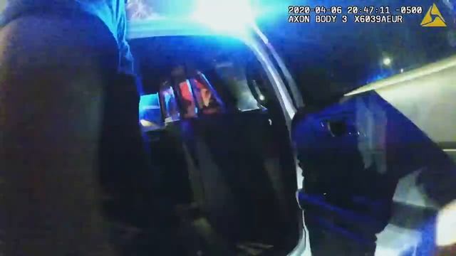 Springfield Police Body Camera Footage in Incident with Dartavius Barnes - Part 2 смотреть онлайн