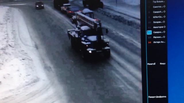 Сто пудов на красный проскочил. SPORT 60km/h, turn. смотреть онлайн