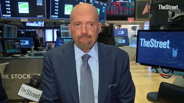 Jim Cramer on Facebook, Twitter, Salesforce, Workday & Restoration Hardware смотреть онлайн