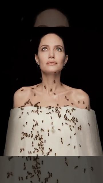 Hollywood Actress, Angelina Jolie’s shocking photoshoot with bees will blow your mind😵😵😵 смотреть онлайн
