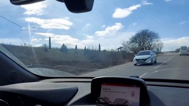 По дороге в Анапу рассказываю о причинах переезда.Рассматриваем окрестности. Сильнейший ветер. смотреть онлайн