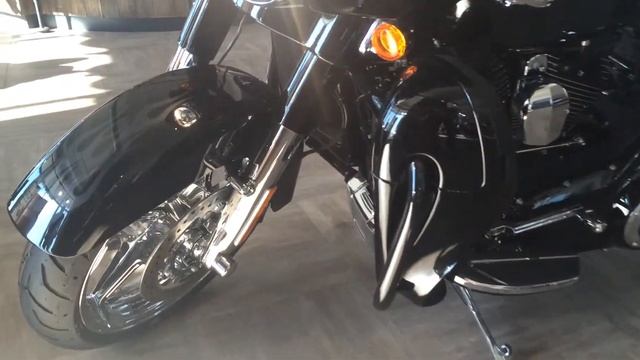 CVO Street Glide Harley-Davidson 2015 смотреть онлайн