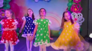 Детская песня ПРАЗДНИК БАБУШЕК И МАМ