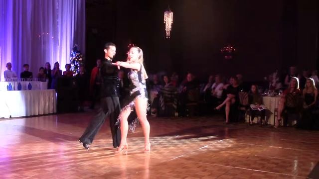 Lexi and Donovan American Rumba Showdance at Maquerade Ball Gala смотреть онлайн