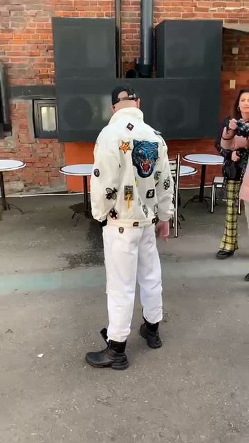 Backstage смотреть онлайн