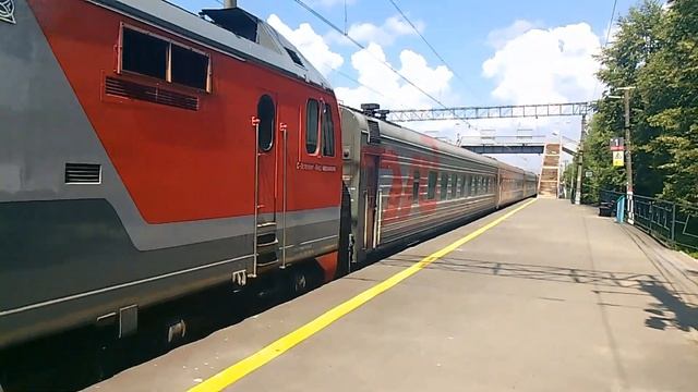 Прибытие ЭП2К-229 на смену бригад с сообщением "Самара-Санкт-Петербург Витебск.-Сухум" смотреть онлайн